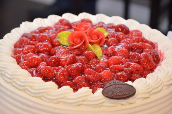 Choco-Strawberry Crunch Cakes - Image 4